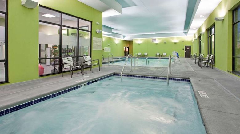 <b>Hampton Inn Kearney Pool</b>. Images powered by <a href="https://iceportal.shijigroup.com/" title="IcePortal" target="_blank">IcePortal</a>.