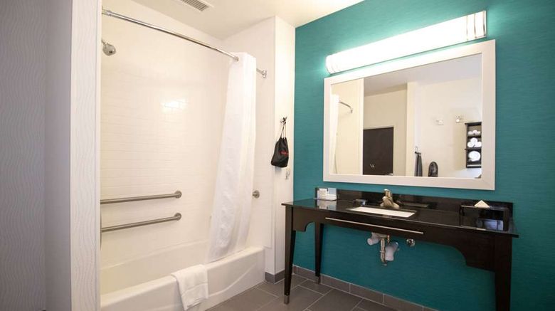 <b>Hampton Inn Kearney Room</b>. Images powered by <a href="https://iceportal.shijigroup.com/" title="IcePortal" target="_blank">IcePortal</a>.