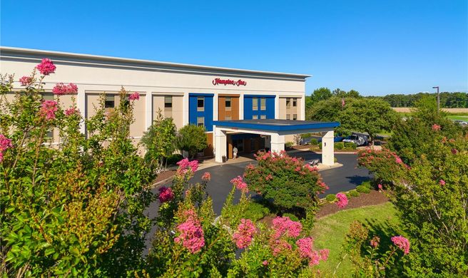 Hampton Inn Edenton Exterior