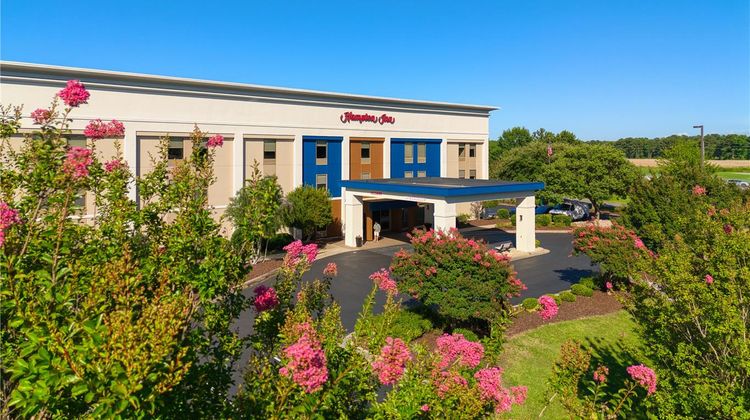 Hampton Inn Edenton Exterior