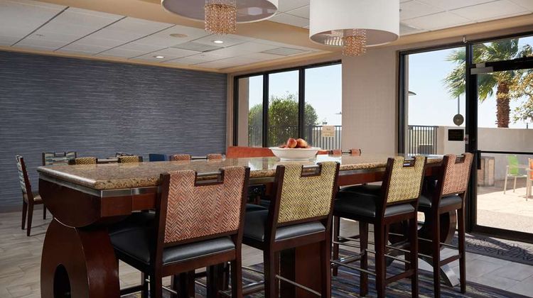 Hampton Inn Eagle Pass Lobby
