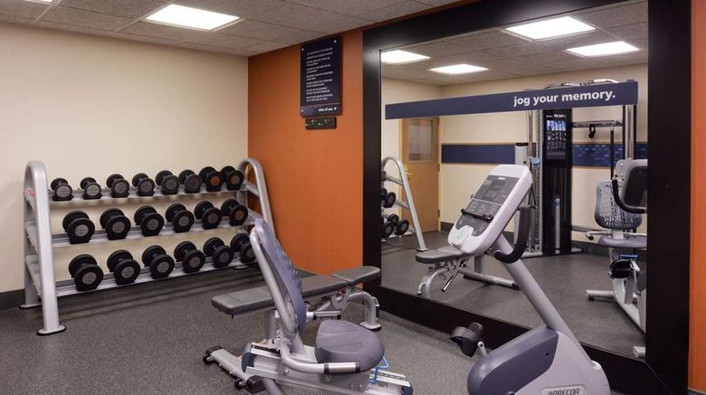 <b>Hampton Inn Elkhart Health</b>. Images powered by <a href="https://iceportal.shijigroup.com/" title="IcePortal" target="_blank">IcePortal</a>.