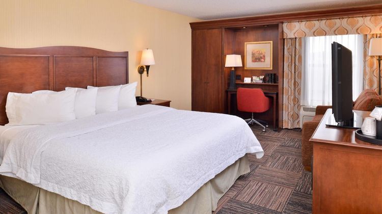 Hampton Inn Elkhart Room