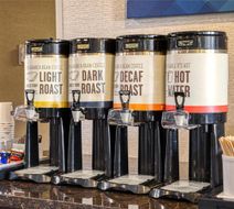 Hampton Inn Elkhart Lobby