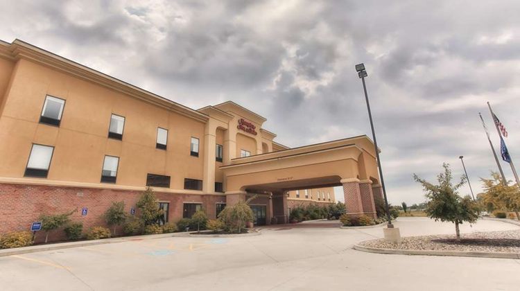 Hampton Inn & Suites - Middlebury Exterior
