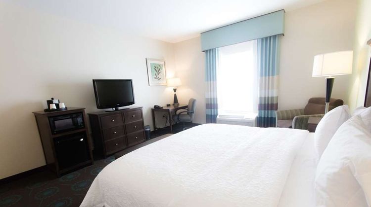 Hampton Inn & Suites - Middlebury Room