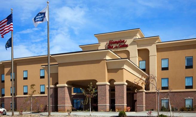 Hampton Inn & Suites - Middlebury Exterior