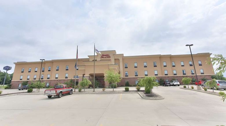 <b>Hampton Inn & Suites - Middlebury Exterior</b>. Images powered by <a href="https://iceportal.shijigroup.com/" title="IcePortal" target="_blank">IcePortal</a>.