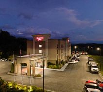 Hampton Inn Elkins Exterior