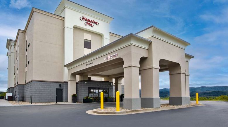 <b>Hampton Inn Elkins Exterior</b>. Images powered by <a href="https://iceportal.shijigroup.com/" title="IcePortal" target="_blank">IcePortal</a>.