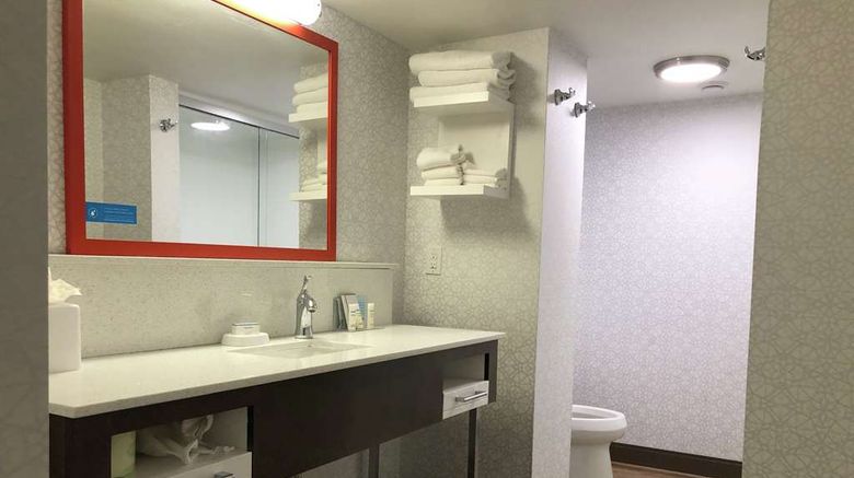 <b>Hampton Inn El Dorado Room</b>. Images powered by <a href="https://iceportal.shijigroup.com/" title="IcePortal" target="_blank">IcePortal</a>.
