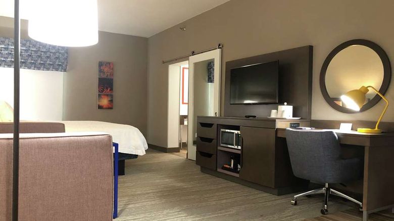 <b>Hampton Inn El Dorado Room</b>. Images powered by <a href="https://iceportal.shijigroup.com/" title="IcePortal" target="_blank">IcePortal</a>.