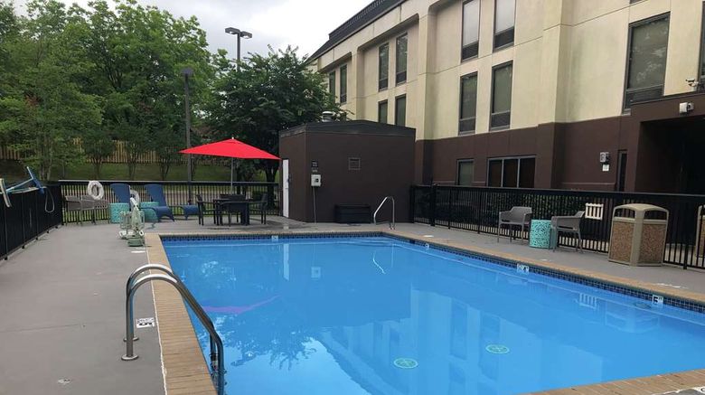 <b>Hampton Inn El Dorado Pool</b>. Images powered by <a href="https://iceportal.shijigroup.com/" title="IcePortal" target="_blank">IcePortal</a>.