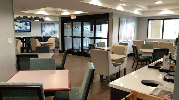 Hampton Inn El Dorado Lobby
