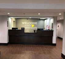 Hampton Inn El Dorado Lobby