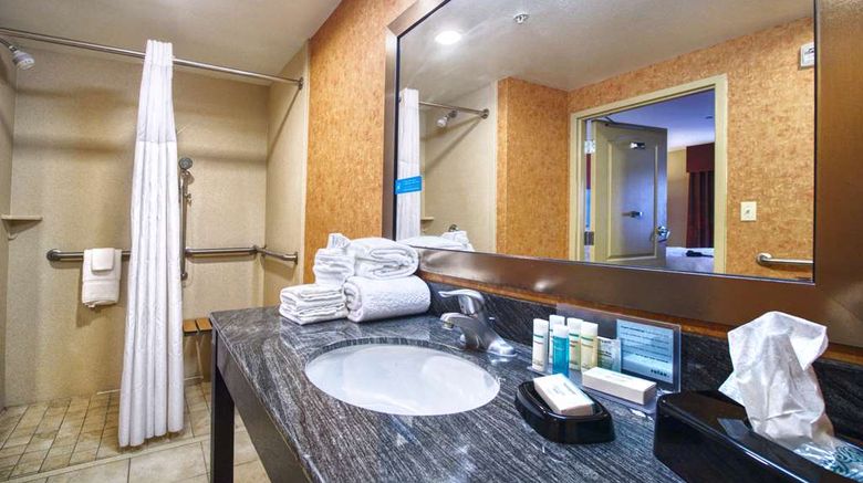 <b>Hampton Inn & Suites - Elk City Room</b>. Images powered by <a href="https://iceportal.shijigroup.com/" title="IcePortal" target="_blank">IcePortal</a>.