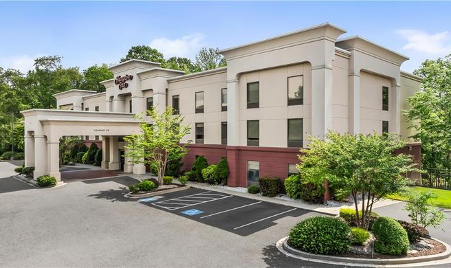 Hampton Inn Elkton Exterior