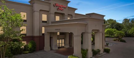 Hampton Inn Elkton Exterior