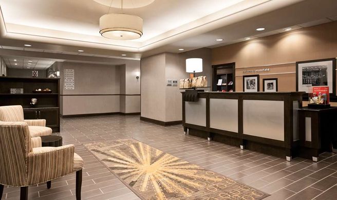 Hampton Inn & Suites - Mansfield Lobby