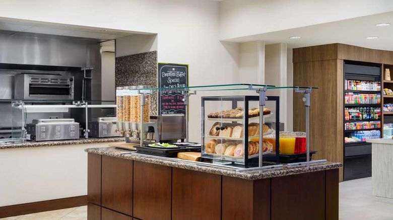 <b>Hilton Garden Inn El Paso Airport Restaurant</b>. Images powered by <a href="https://iceportal.shijigroup.com/" title="IcePortal" target="_blank">IcePortal</a>.