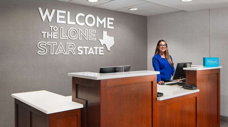 Hampton Inn & Suites El Paso-Airport Lobby