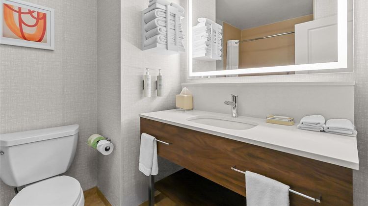 Hampton Inn & Suites El Paso West Room