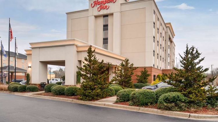 Hampton Inn Emporia Exterior