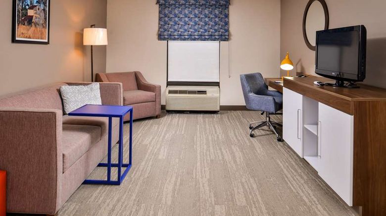<b>Hampton Inn Emporia Room</b>. Images powered by <a href="https://iceportal.shijigroup.com/" title="IcePortal" target="_blank">IcePortal</a>.