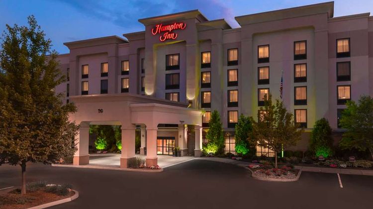 Hampton Inn Springfield South Enfield Exterior