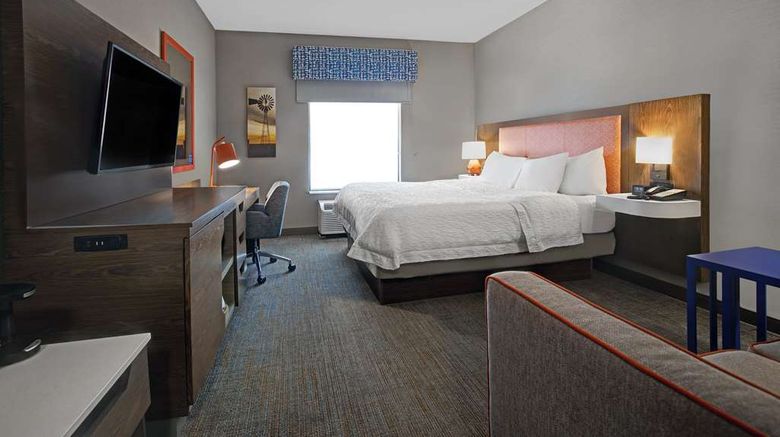 <b>Hampton Inn Keokuk Room</b>. Images powered by <a href="https://iceportal.shijigroup.com/" title="IcePortal" target="_blank">IcePortal</a>.