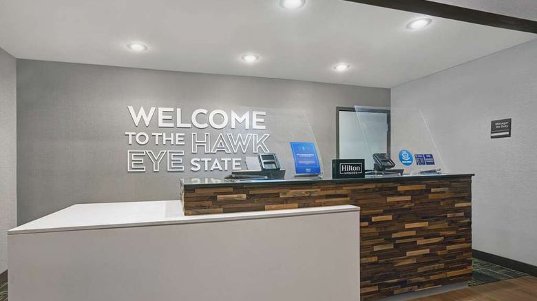 <b>Hampton Inn Keokuk Lobby</b>. Images powered by <a href="https://iceportal.shijigroup.com/" title="IcePortal" target="_blank">IcePortal</a>.