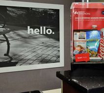 Hampton Inn Ashtabula Lobby