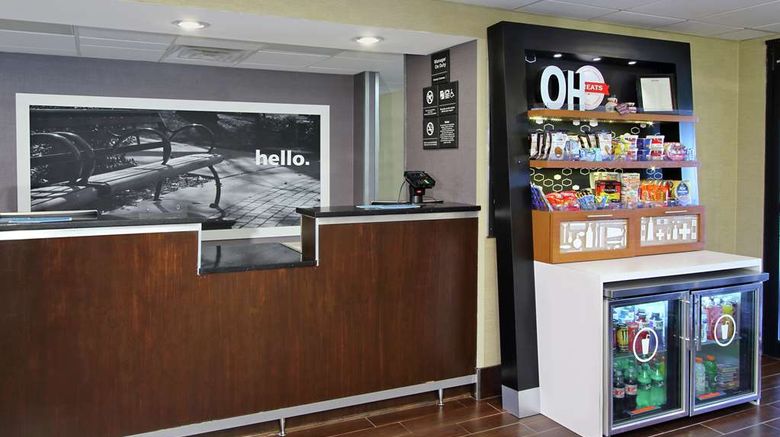 <b>Hampton Inn Ashtabula Lobby</b>. Images powered by <a href="https://iceportal.shijigroup.com/" title="IcePortal" target="_blank">IcePortal</a>.