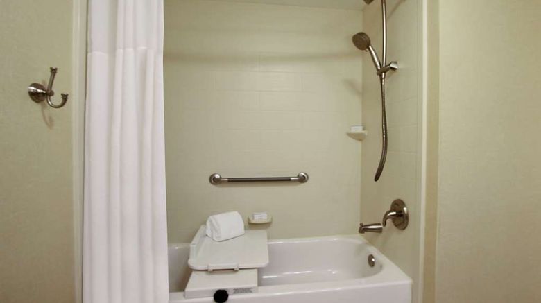 <b>Hampton Inn Ashtabula Room</b>. Images powered by <a href="https://iceportal.shijigroup.com/" title="IcePortal" target="_blank">IcePortal</a>.