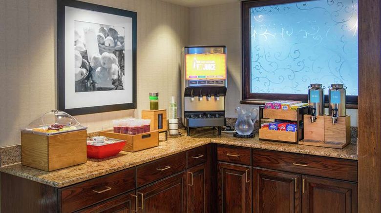 <b>Hampton Inn Erie South Restaurant</b>. Images powered by <a href="https://iceportal.shijigroup.com/" title="IcePortal" target="_blank">IcePortal</a>.