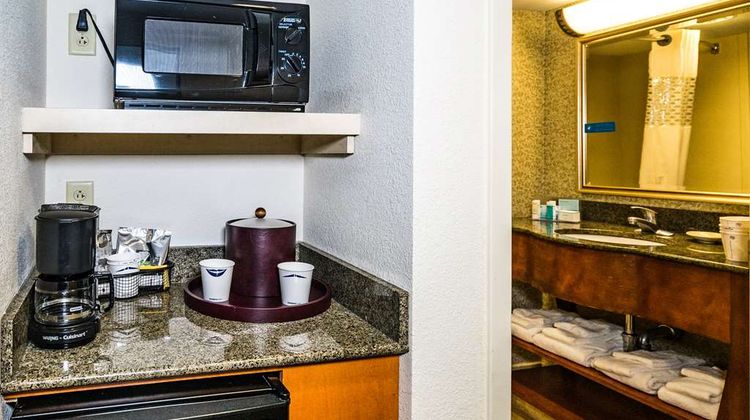 Hampton Inn Easton Other