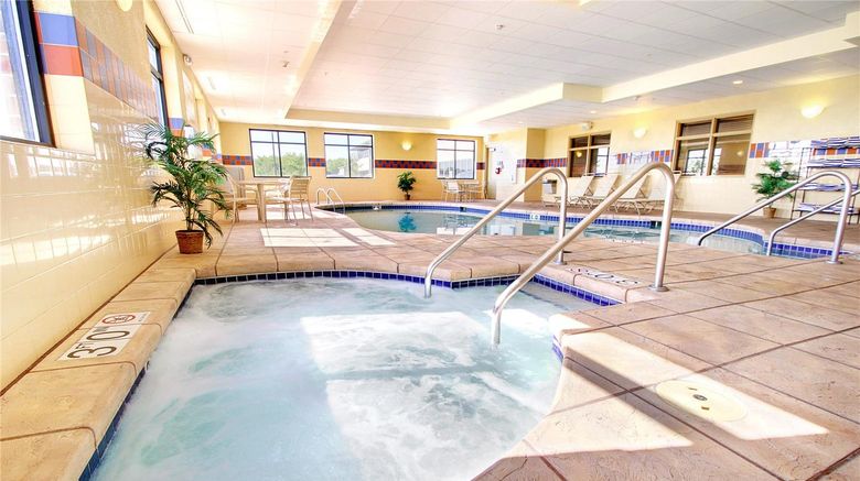 <b>Hampton Inn & Suites West Bend Pool</b>. Images powered by <a href="https://iceportal.shijigroup.com/" title="IcePortal" target="_blank">IcePortal</a>.