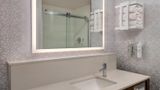 Hampton Inn & Suites West Bend Room