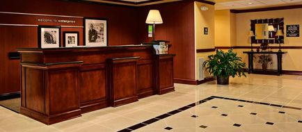 Hampton Inn Enterprise Lobby