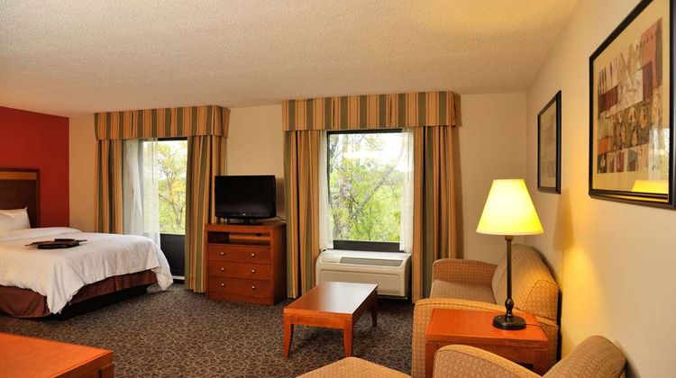 Hampton Inn Enterprise Room