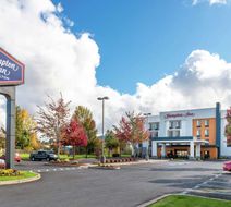 Hampton Inn Eugene Exterior