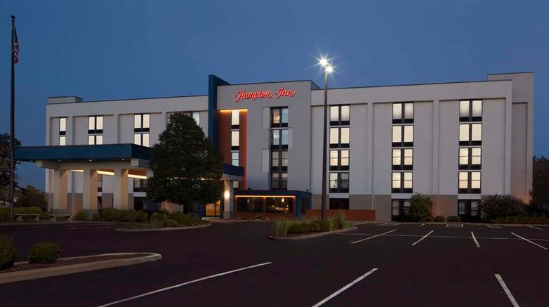 <b>Hampton Inn Evansville Exterior</b>. Images powered by <a href="https://iceportal.shijigroup.com/" title="IcePortal" target="_blank">IcePortal</a>.