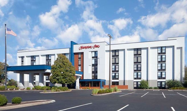 Hampton Inn Evansville Exterior