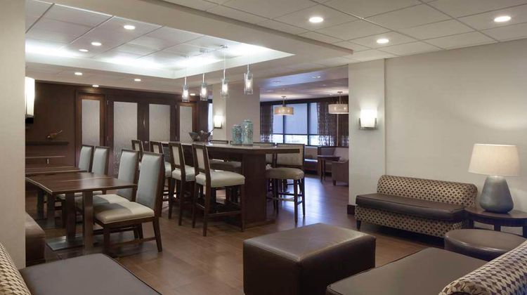 Hampton Inn Evansville Lobby