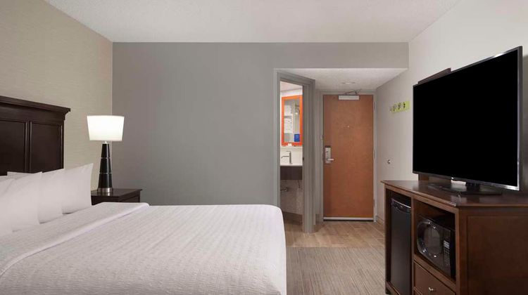 Hampton Inn Evansville Room