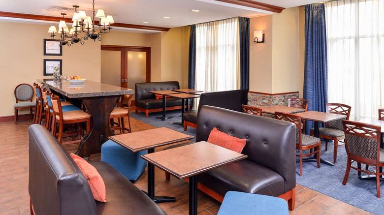 <b>Hampton Inn Evanston Restaurant</b>. Images powered by <a href="https://iceportal.shijigroup.com/" title="IcePortal" target="_blank">IcePortal</a>.