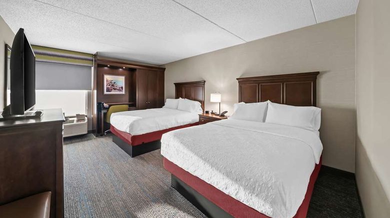 <b>Hampton Inn New Bedford Room</b>. Images powered by <a href="https://iceportal.shijigroup.com/" title="IcePortal" target="_blank">IcePortal</a>.