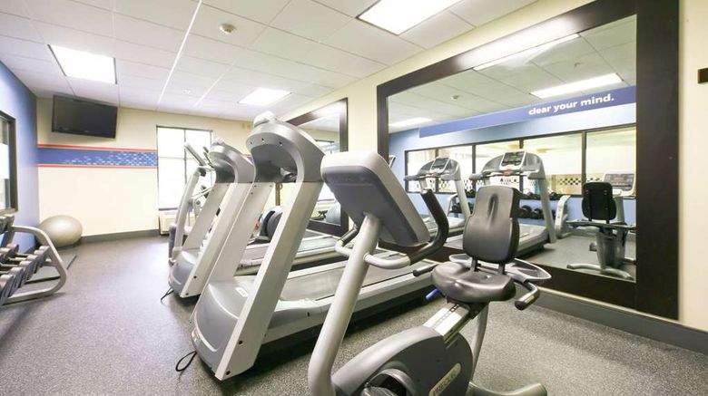 <b>Hampton Inn New Brunswick Health</b>. Images powered by <a href="https://iceportal.shijigroup.com/" title="IcePortal" target="_blank">IcePortal</a>.