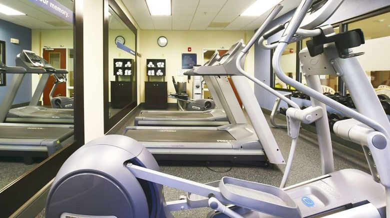 <b>Hampton Inn New Brunswick Health</b>. Images powered by <a href="https://iceportal.shijigroup.com/" title="IcePortal" target="_blank">IcePortal</a>.