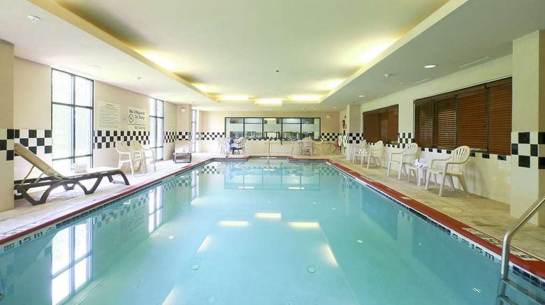 <b>Hampton Inn New Brunswick Pool</b>. Images powered by <a href="https://iceportal.shijigroup.com/" title="IcePortal" target="_blank">IcePortal</a>.
